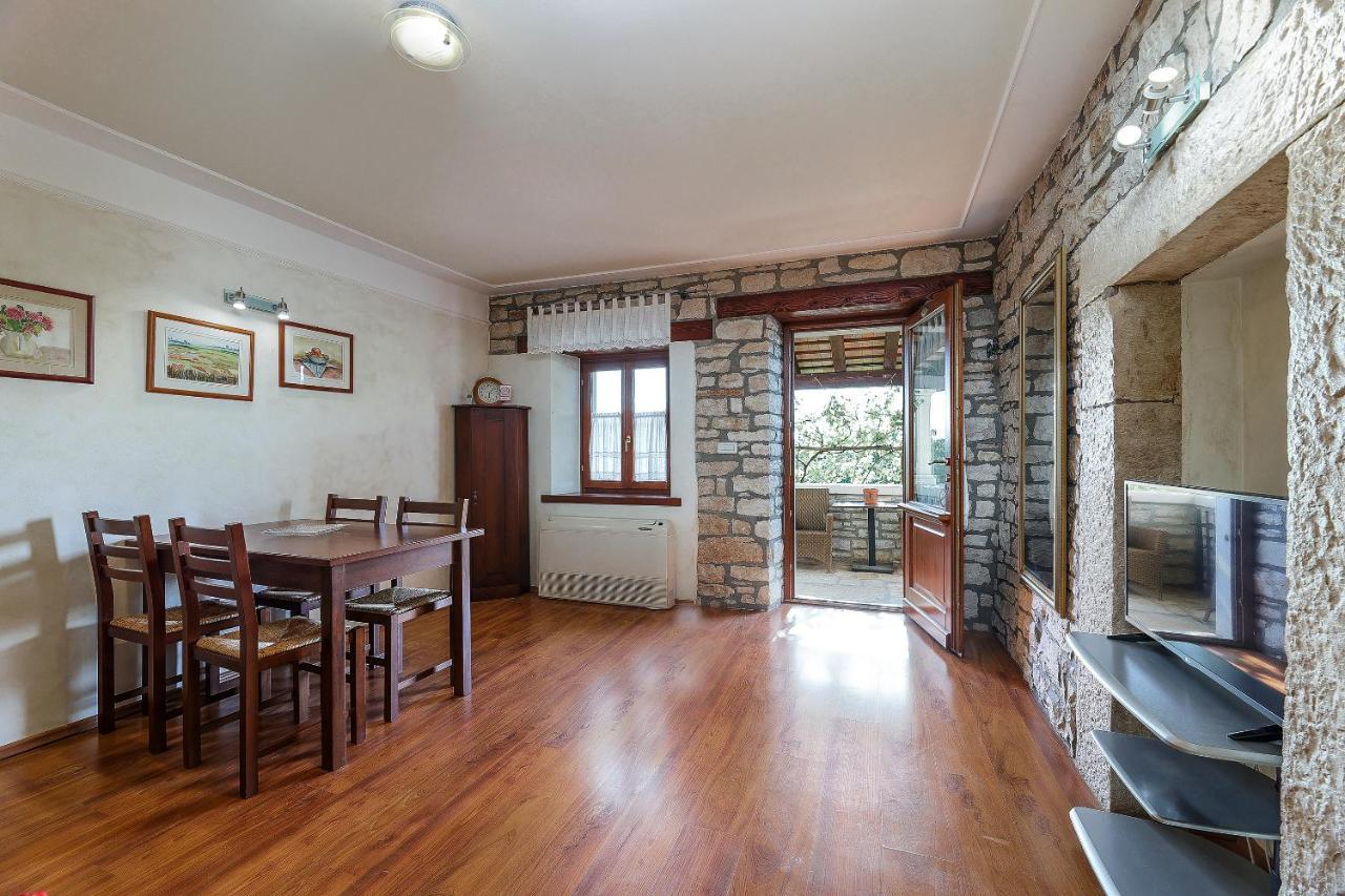 Casa Rustica Dva Baladura Apartments Канфанар Экстерьер фото
